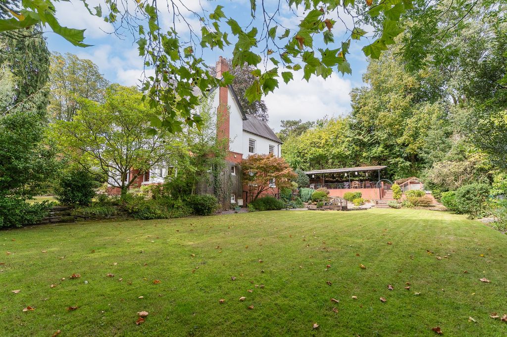 Property photo 3 of 40