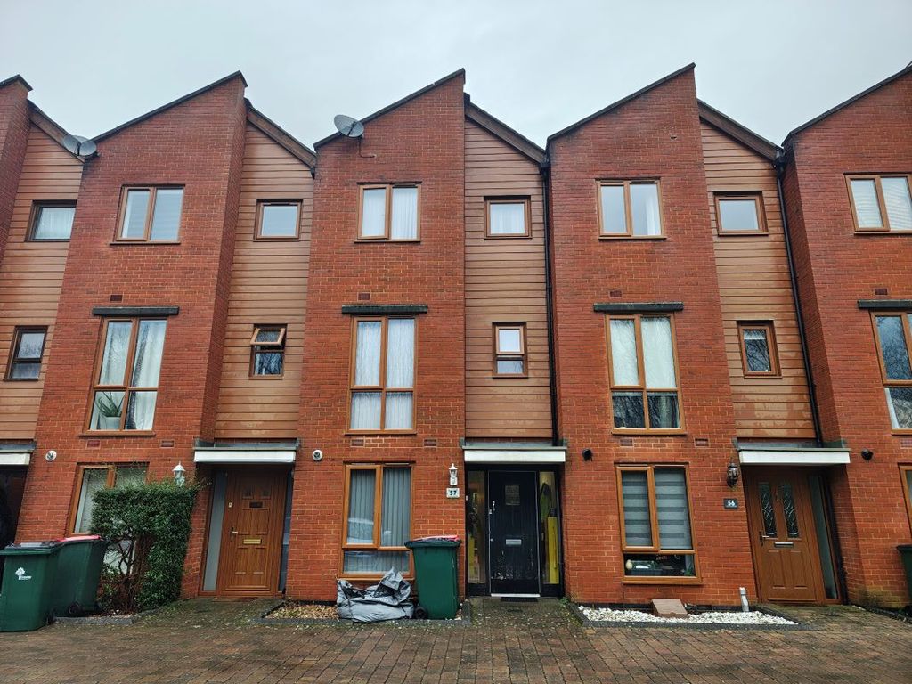 Property photo 1 of 26