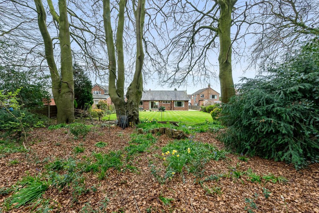 Property photo 3 of 31