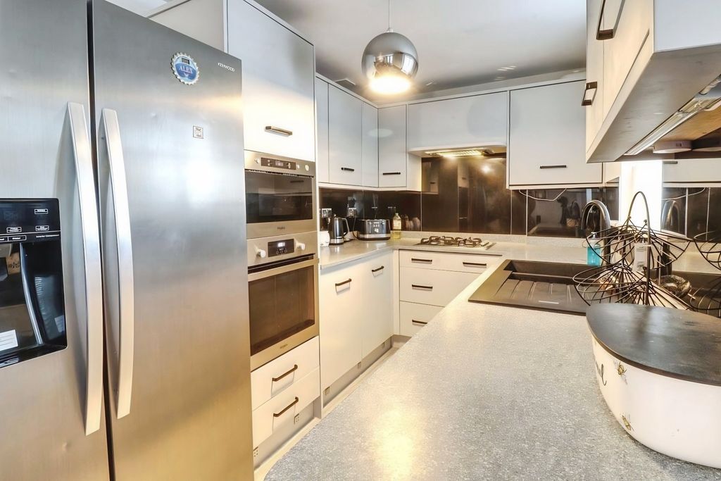 Property photo 2 of 11 837d4714-21698_Ilf220459_Img_08_0000.Jpeg