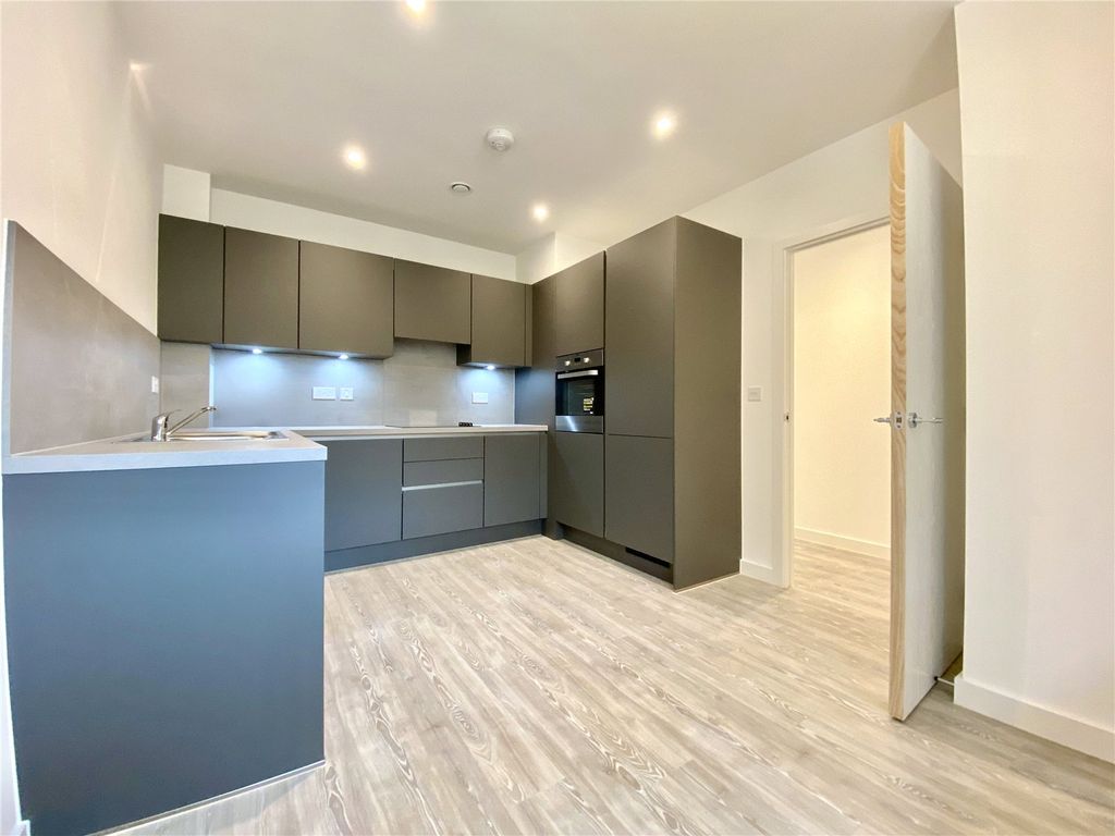 Property photo 2 of 13 Picture No. 04