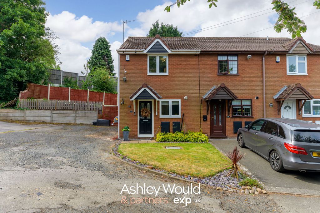 Property photo 1 of 18
