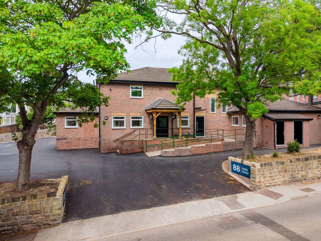 Property photo 1 of 18