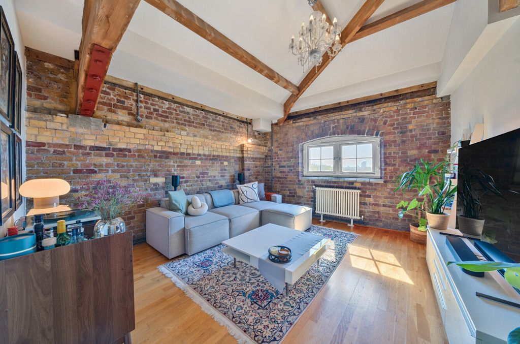 Property photo 1 of 23 Reception Room