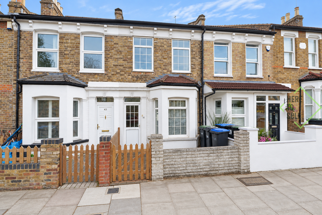 Property photo 2 of 21 Gordon Road, Enfield, En