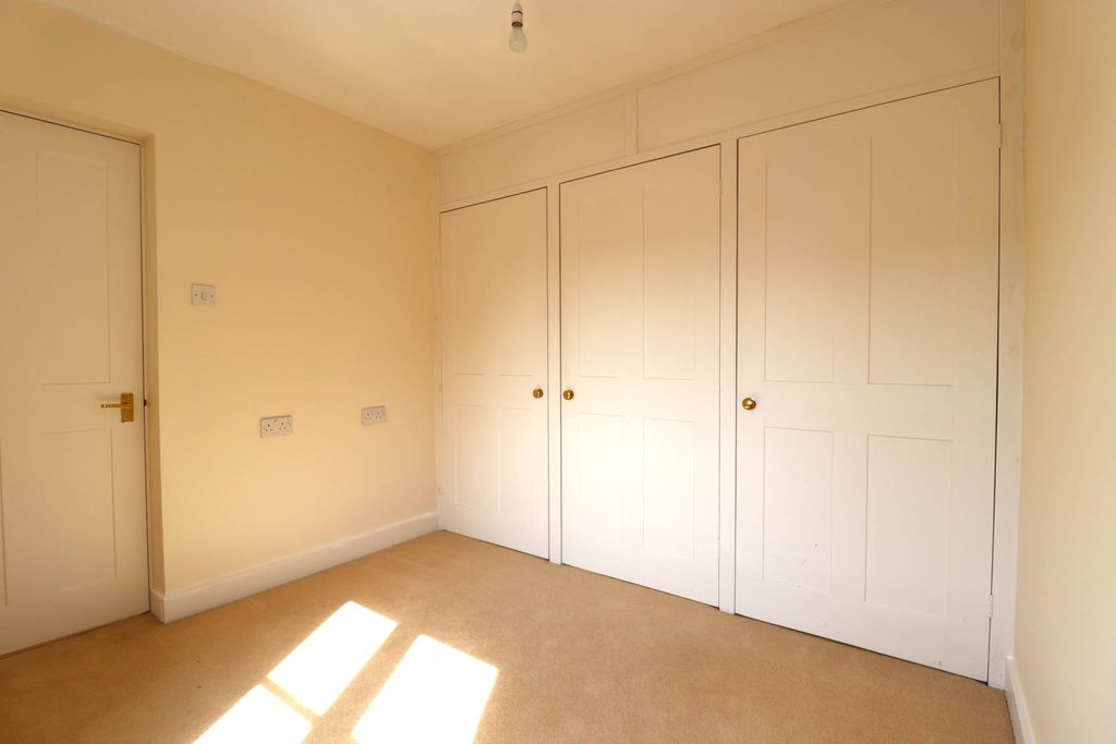 Additional image 12 of 3 bed town house for saleKingsbury Street, Marlborough SN8