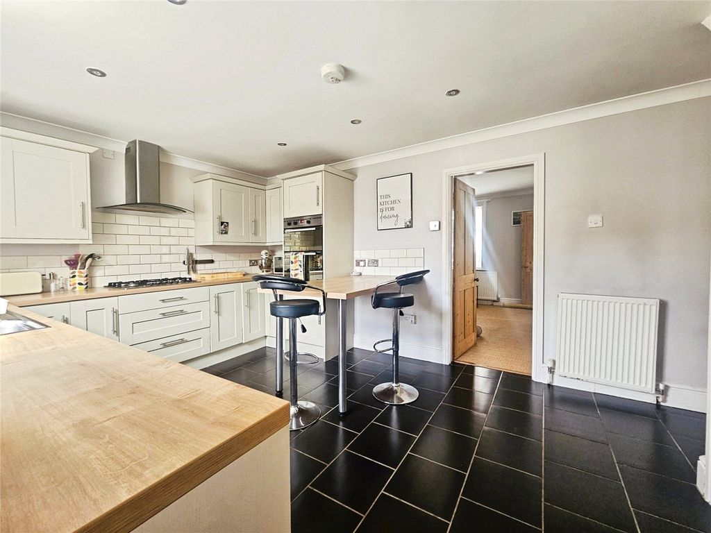 Property photo 3 of 22 Picture No. 42
