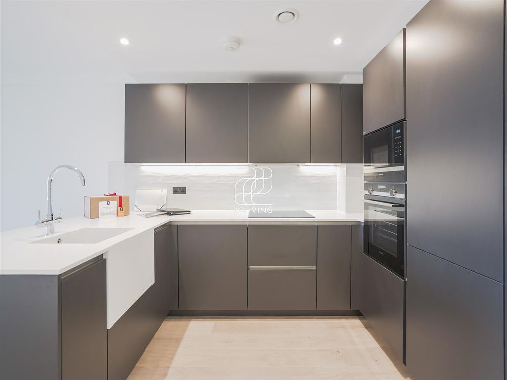 Property photo 3 of 17 Cn382.1.Jpg