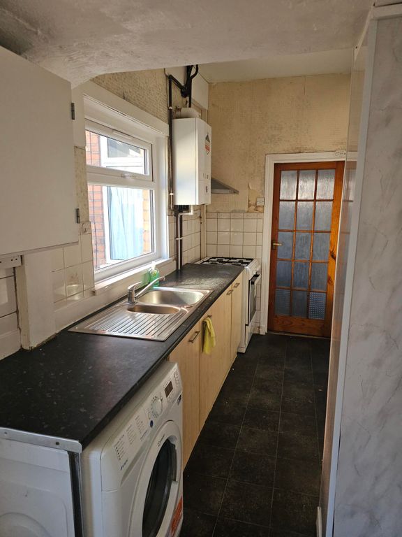 Property photo 3 of 6