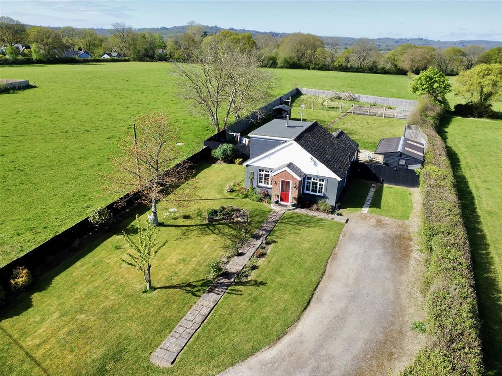 Property photo 1 of 34