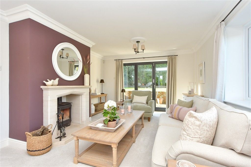 Property photo 1 of 30 Lounge