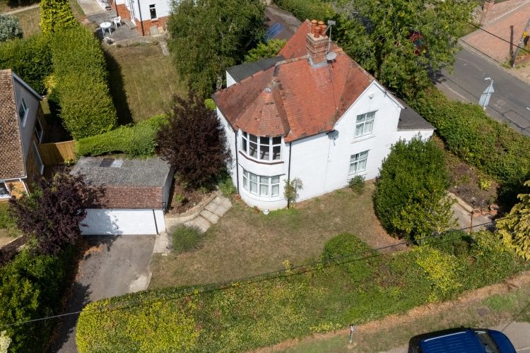 Property photo 1 of 9 301352
