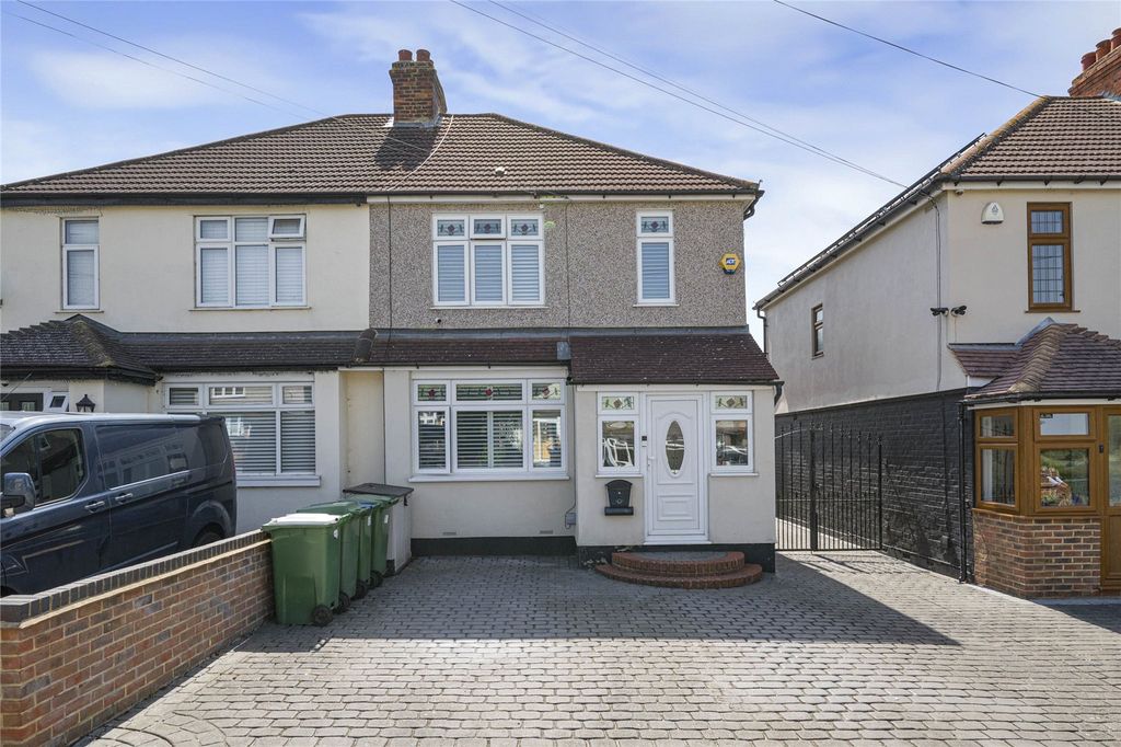 Property photo 1 of 24 External