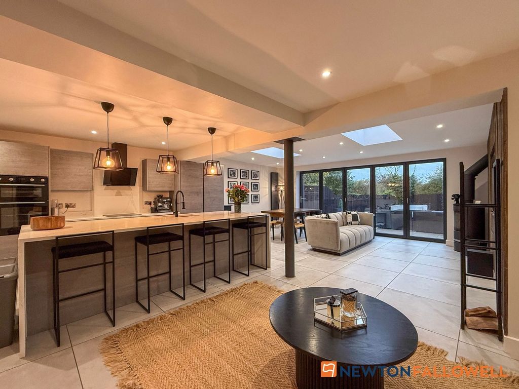Property photo 2 of 29 Open Plan Living/Dining Kitchen
