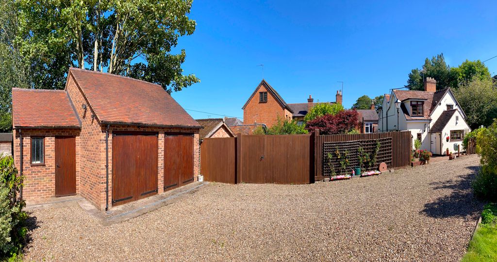 Property photo 3 of 16