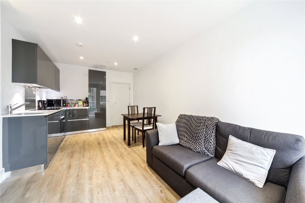 Property photo 3 of 9 Picture No. 02