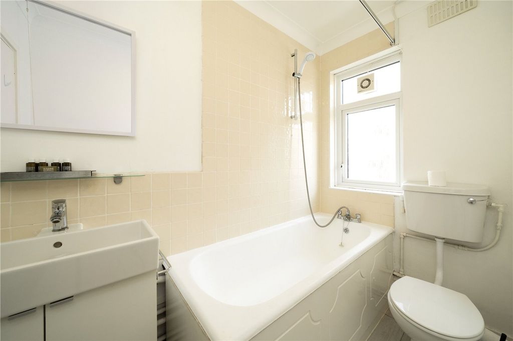 Property photo 3 of 8 Picture No. 03