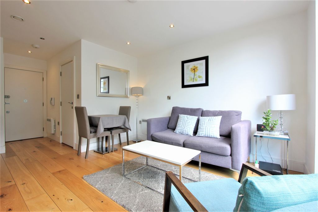 Property photo 2 of 7