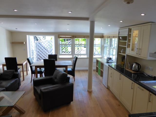 Property photo 2 of 5 Kitchen