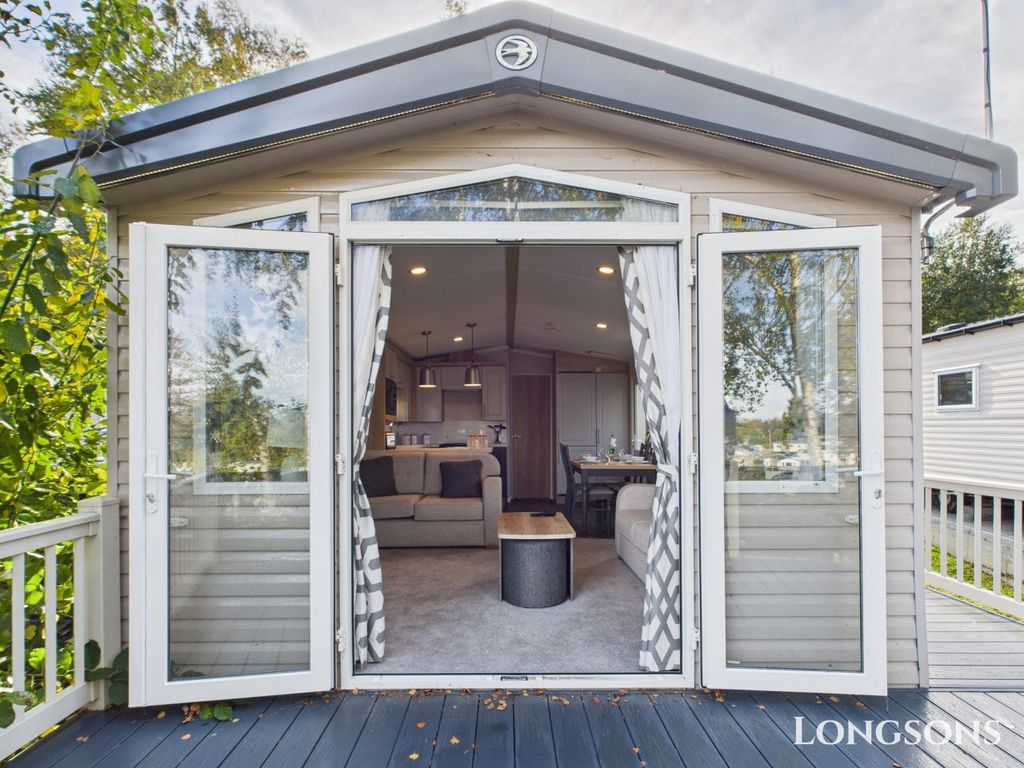 Property photo 2 of 24 Cam02173G0 Pr0279 Still038