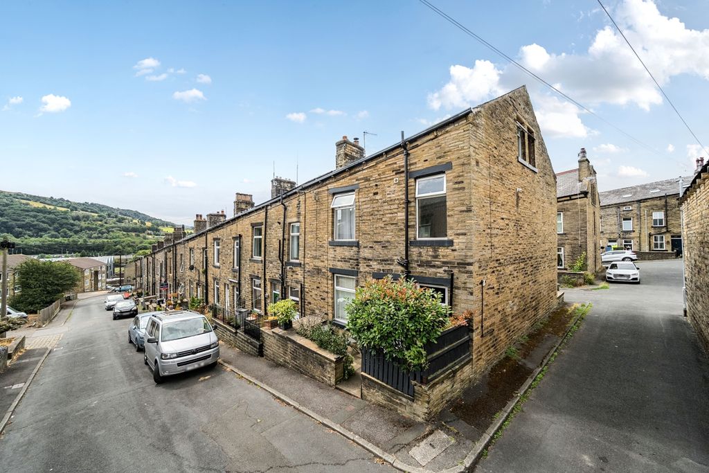 Property photo 1 of 12 1501662-1-6A71d786Bf640
