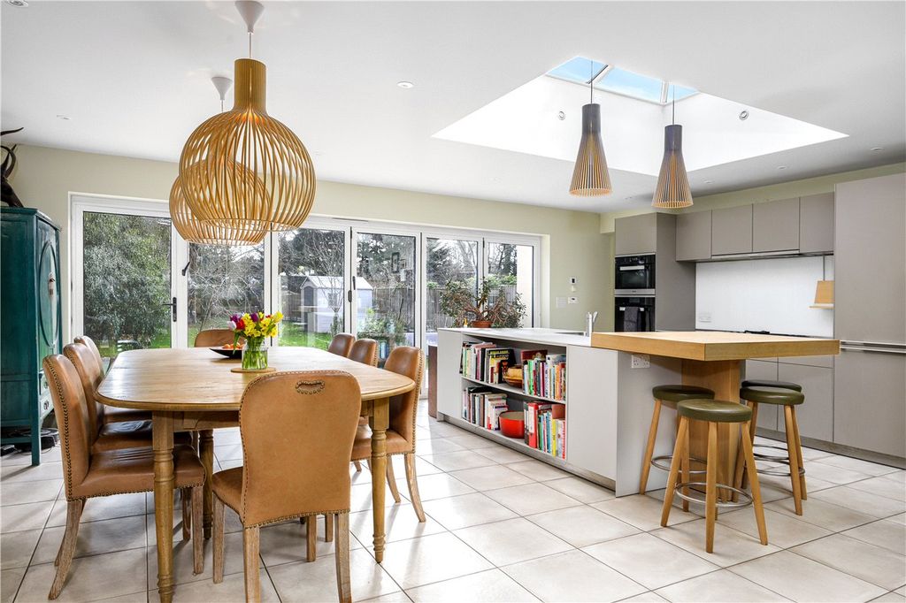 Property photo 2 of 20 Kitchen