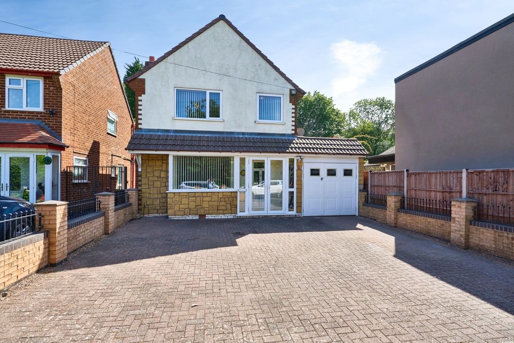 Property photo 1 of 17 Pbox-Img.Jpg