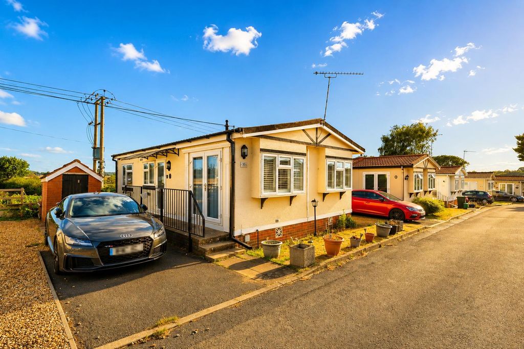 Property photo 2 of 11 2.Png