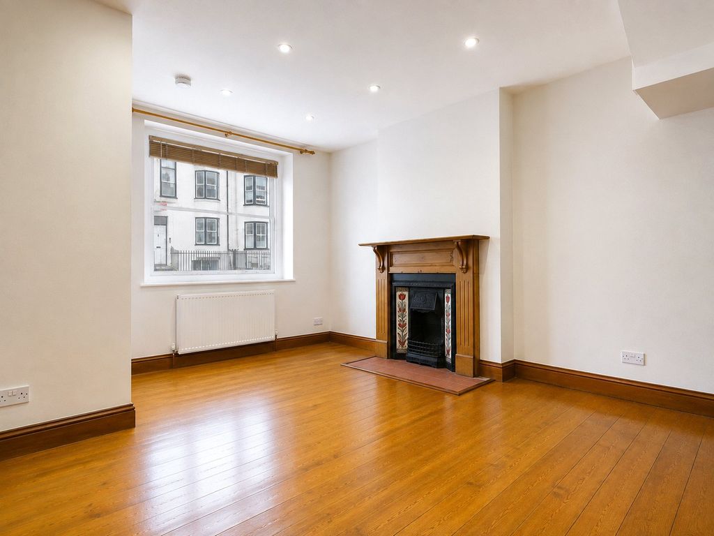 Property photo 1 of 8 House To Rent