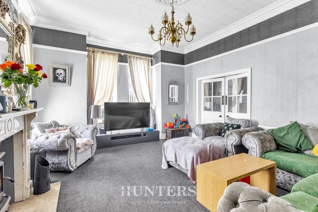 Property photo 3 of 25 Church Road (21).Jpg