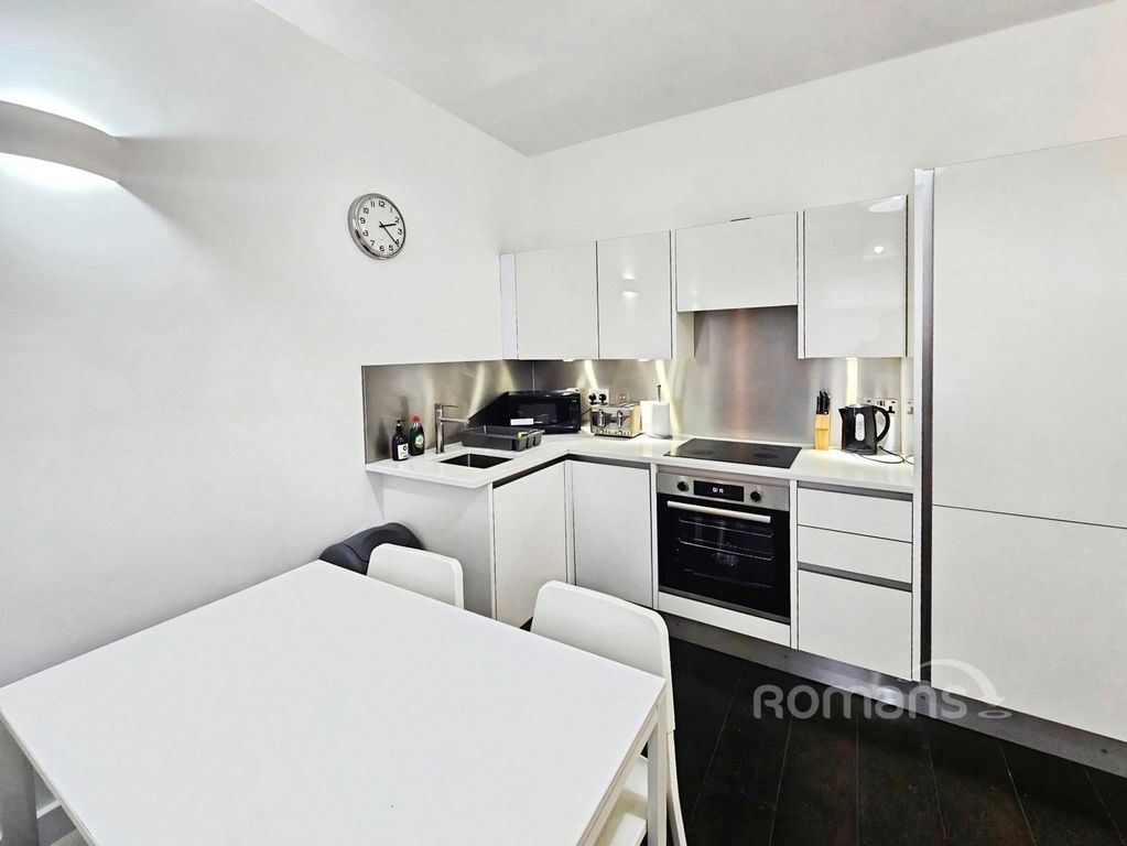 Property photo 3 of 7 Pbox-Img.Jpg