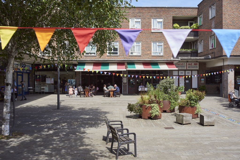 Property photo 2 of 14