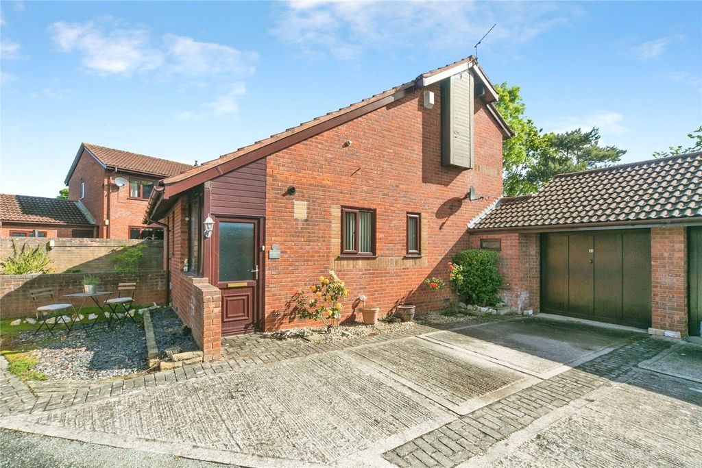 Property photo 1 of 20 Picture No. 03