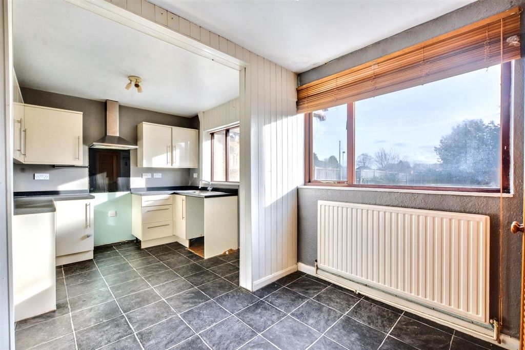 Property photo 2 of 13 Dining Room.Jpeg