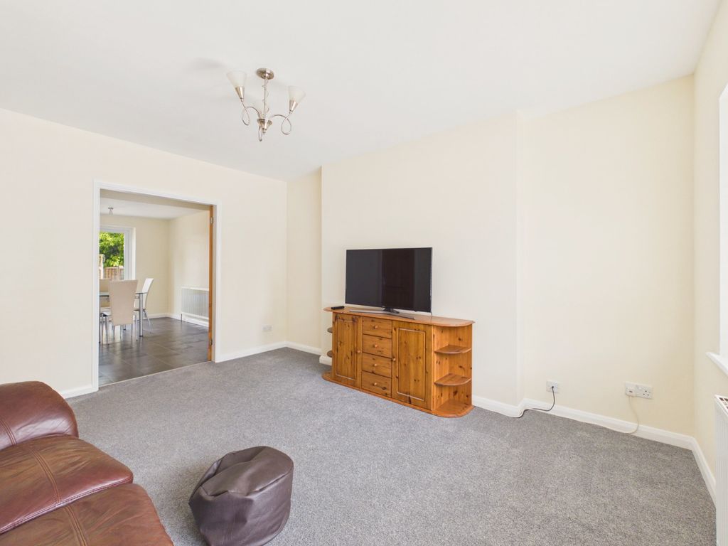 Property photo 2 of 11 5141612