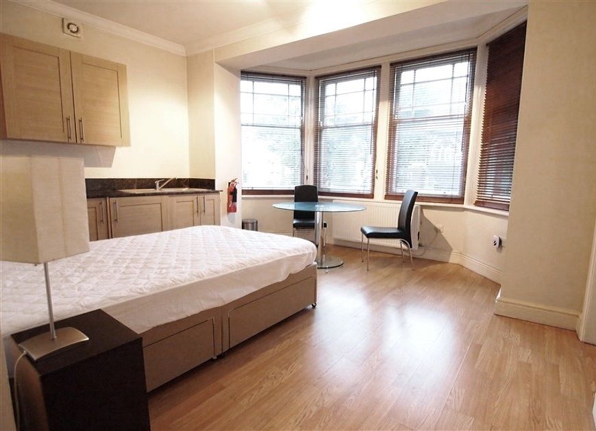Property photo 2 of 9