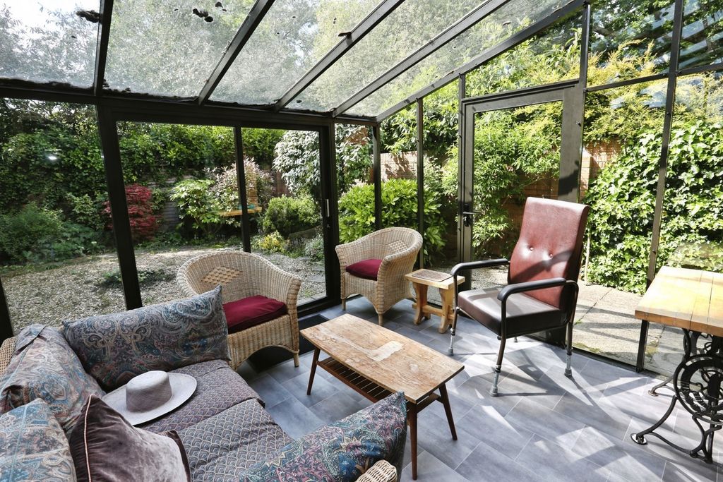 Property photo 3 of 21 Photo