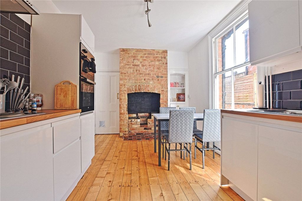 Property photo 3 of 15 Picture No. 33