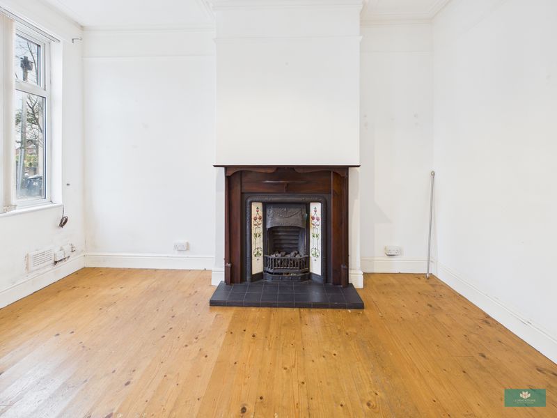 Property photo 2 of 14 Photo 17