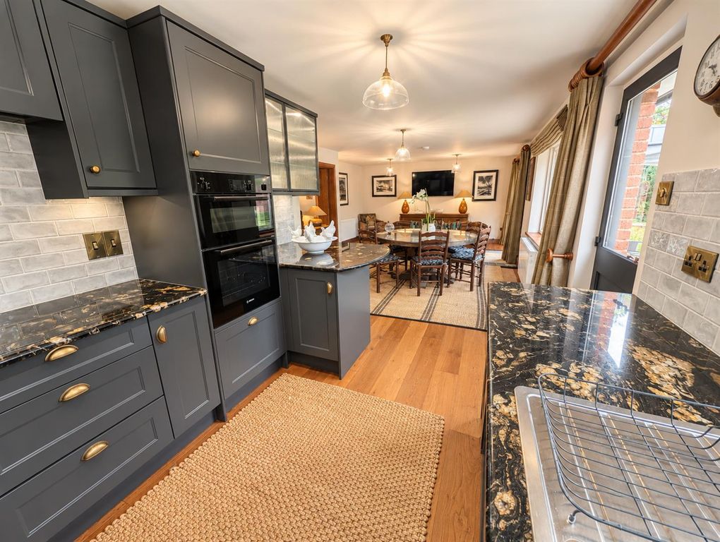 Property photo 3 of 16 Kitchen 2.Png