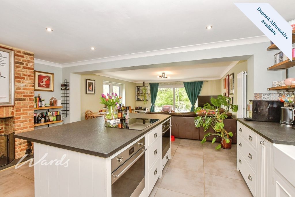 Property photo 2 of 18 054B0F68-901Hhf5Q...