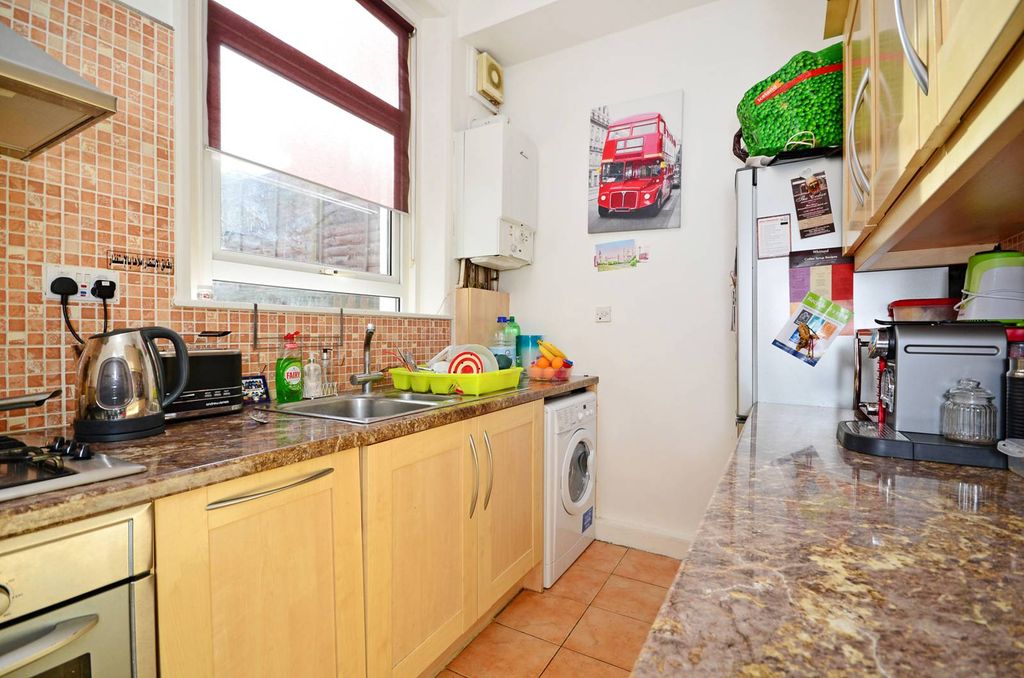 Property photo 3 of 7
