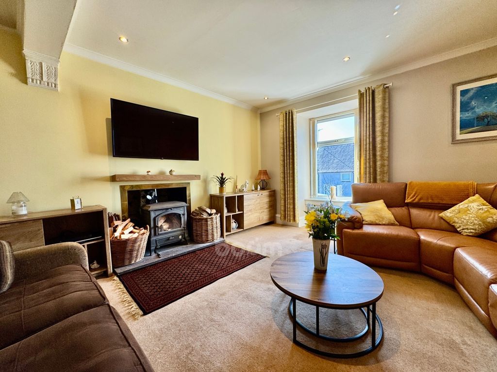 Property photo 3 of 33 Img_1971