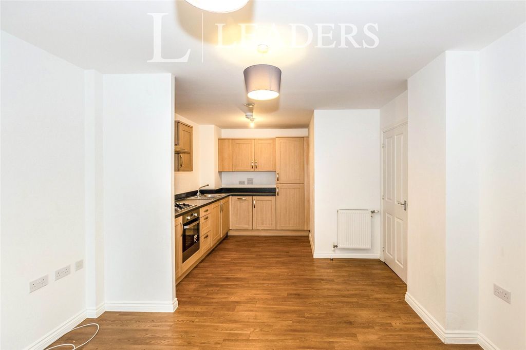 Property photo 3 of 10 8c3B5F45-8Ef1-4d12-B