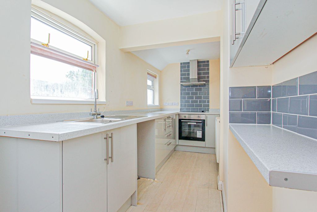 Property photo 2 of 10 Galley Kitchen