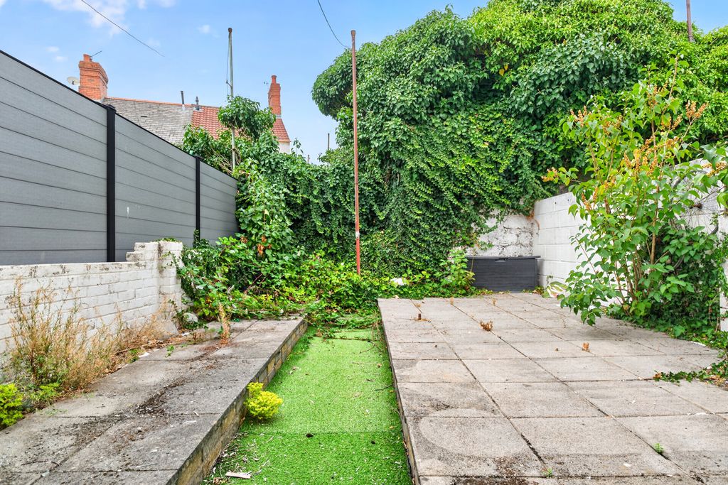 Property photo 2 of 10 Pbox-Img.Jpg