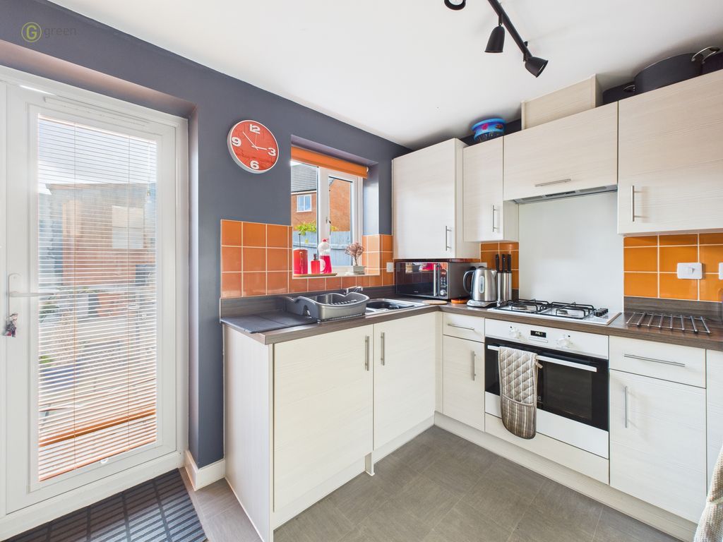 Property photo 2 of 21