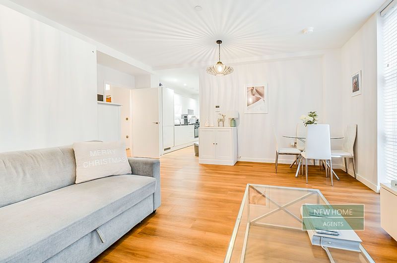 Property photo 3 of 17 Photo 14