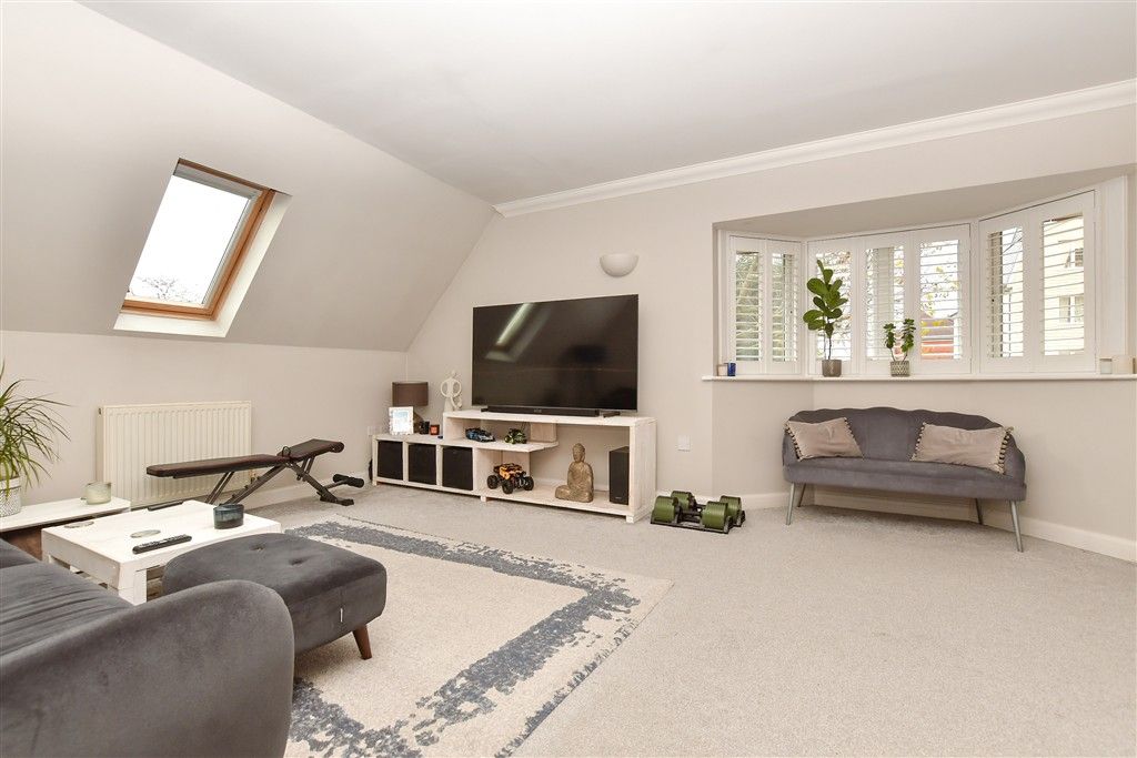 Property photo 3 of 12 Lounge/Diner