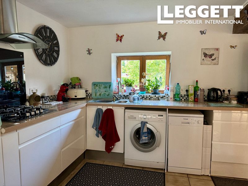 Property photo 3 of 10